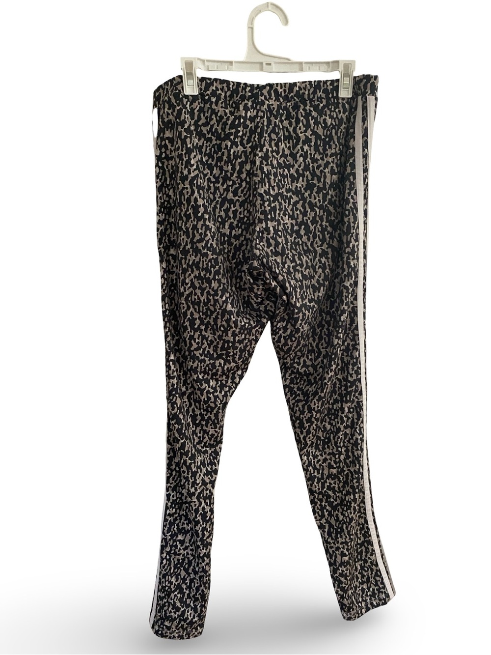 adidas Leopard-Print workout Set- Side Stripes - Picture 3 of 8